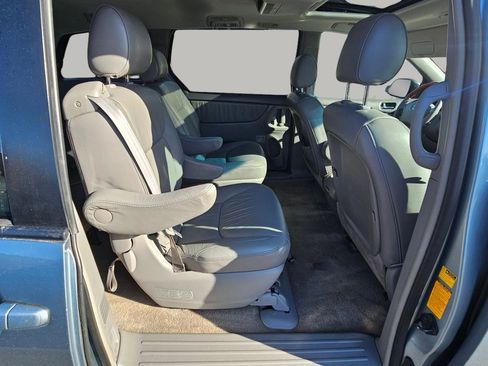 Used 2007 Toyota Sienna XLE Limited image 23