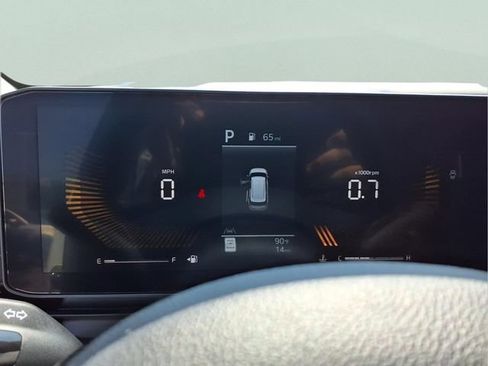 New 2026 Kia Carnival EX FWD image 14