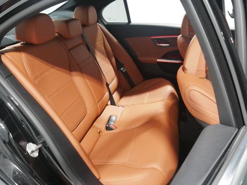 Used 2022 Mercedes-Benz C 300 4MATIC Sedan image 16