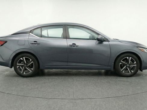 Used 2025 Nissan Sentra SV FWD image 11