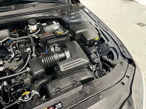 Used 2025 Hyundai Elantra SEL w/ Cargo Package image 63