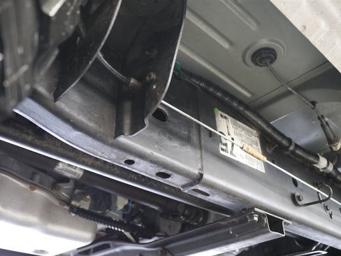 Used 2005 Chevrolet Silverado 2500 LS w/ Heavy-Duty Power Package image 35