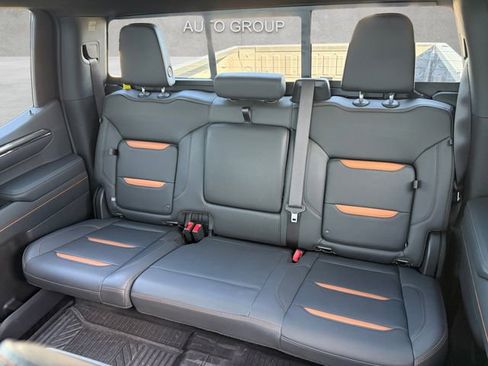 Used 2023 GMC Sierra 1500 AT4 w/ AT4 Premium Package image 22