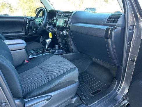 Used 2017 Toyota 4Runner TRD Off-Road image 41