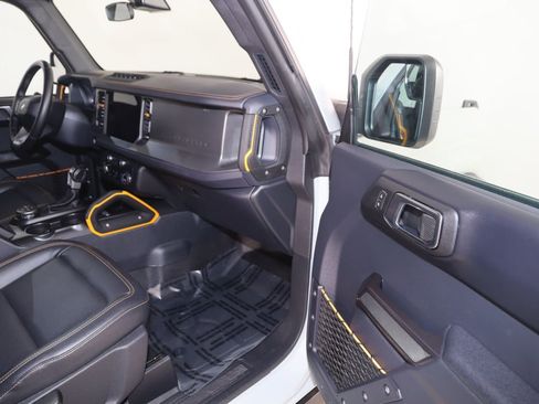 Used 2024 Ford Bronco Badlands AWD/4WD image 30