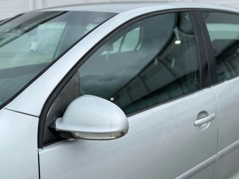 Used 2008 Volkswagen GTI 4-Door image 15