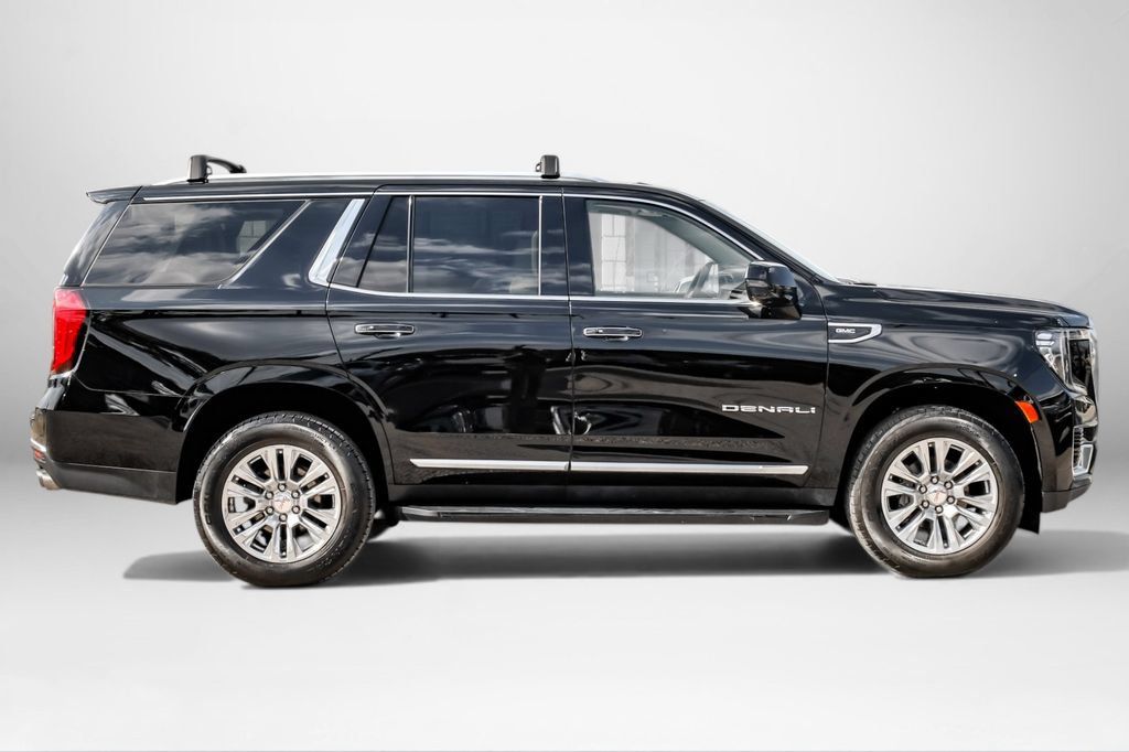 Used 2022 GMC Yukon Denali AWD/4WD image 5