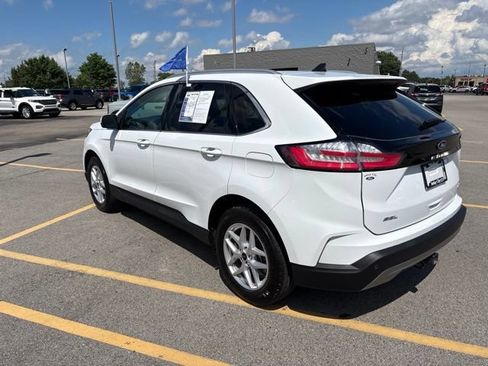 Certified 2024 Ford Edge SEL w/ Convenience Package AWD/4WD image 15