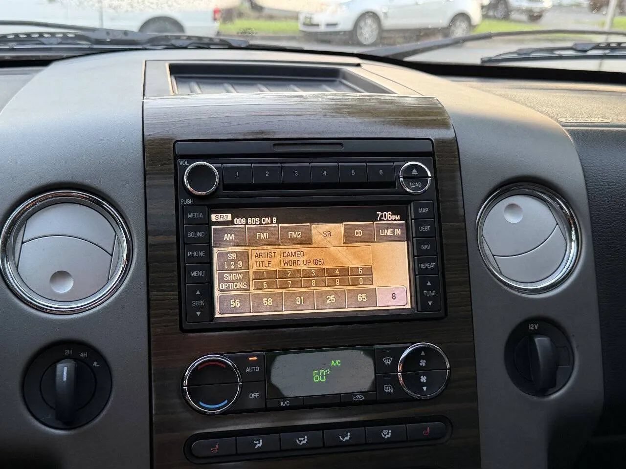 Used 2008 Lincoln Mark LT 4x4 image 28