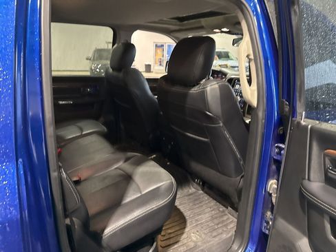 Used 2018 RAM 1500 Laramie w/ Convenience Group image 12