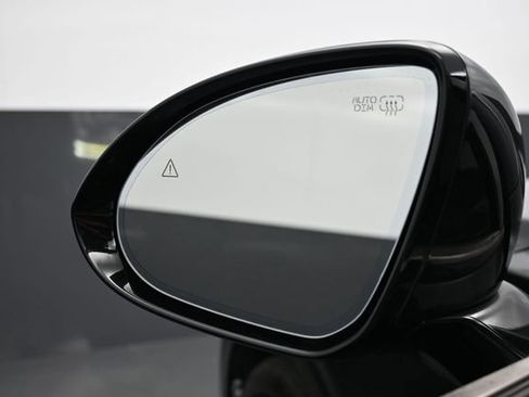 Used 2023 Genesis GV70 2.5T w/ Sport Prestige Package AWD/4WD image 4