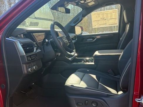 New 2026 GMC Yukon XL Elevation image 16