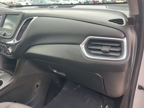 Used 2018 Chevrolet Equinox LT image 53