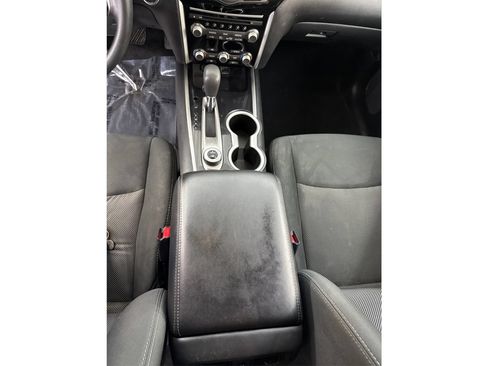 Used 2020 Nissan Pathfinder S AWD/4WD image 22