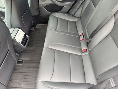 Used 2025 Tesla Model 3 Long Range RWD image 26