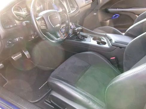 Used 2020 Dodge Challenger R/T Scat Pack RWD image 12