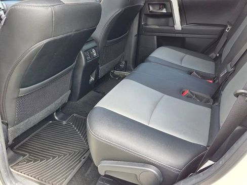 Used 2020 Toyota 4Runner SR5 Premium RWD image 8