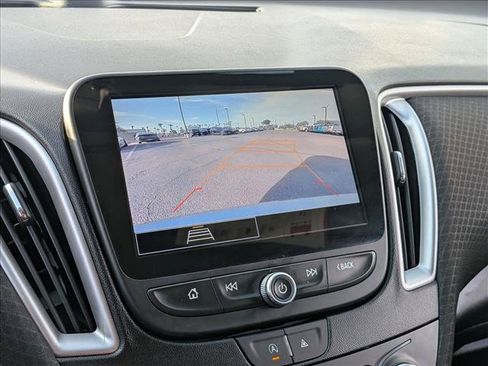 Certified 2024 Chevrolet Malibu LT FWD image 12