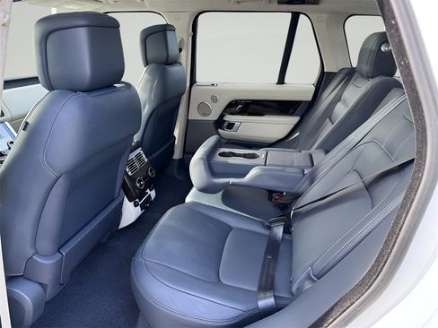 Used 2018 Land Rover Range Rover Supercharged image 34