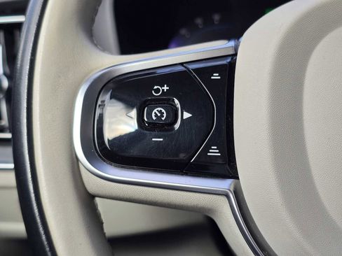 Used 2024 Volvo S60 B5 Plus image 32