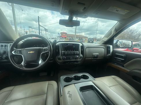Used 2014 Chevrolet Silverado 1500 LTZ AWD/4WD image 17