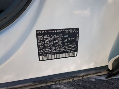 Used 2024 Volkswagen Atlas Cross Sport SE image 30