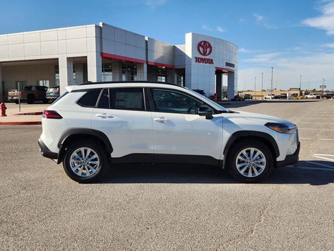 New 2026 Toyota Corolla Cross LE image 7