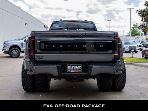 Used 2025 Ford F350 Platinum w/ Platinum Plus Package image 8