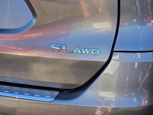 Used 2016 Nissan Rogue SL image 10