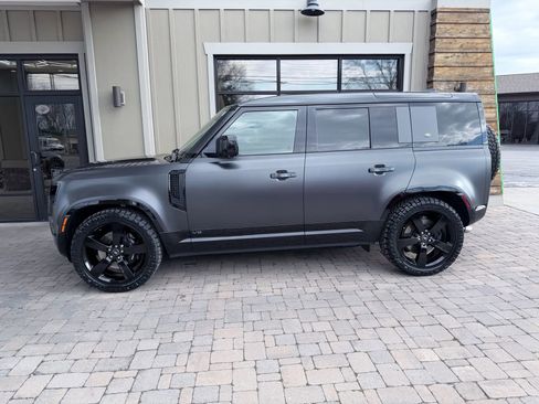 Used 2023 Land Rover Defender 110 V8 image 55