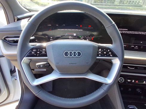 New 2025 Audi Q5 Premium Plus image 15