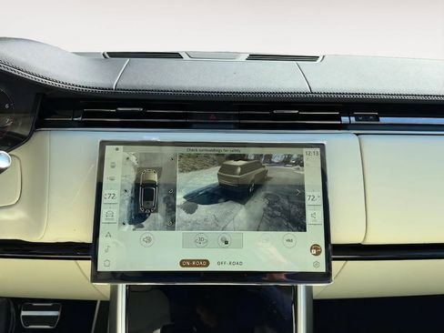 New 2026 Land Rover Range Rover SE AWD/4WD image 18