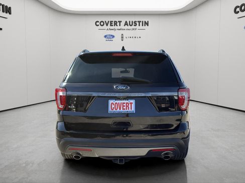 Certified 2017 Ford Explorer XLT w/ Equipment Group 202A image 4