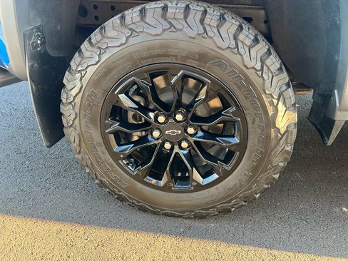 Used 2022 Chevrolet Colorado Z71 image 37