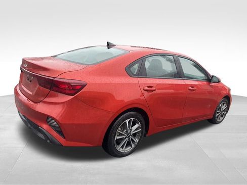 Certified 2023 Kia Forte LXS w/ LXS Technology Package image 16