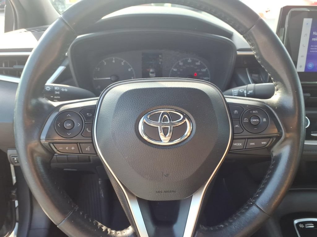 Used 2023 Toyota Corolla SE FWD image 11