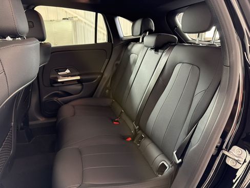 Certified 2025 Mercedes-Benz GLA 250 image 21