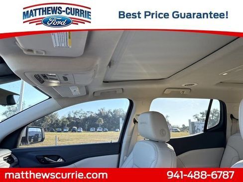 Used 2023 GMC Acadia Denali w/ Denali Ultimate Package image 9