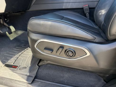 Used 2022 Jeep Wagoneer Series III image 32