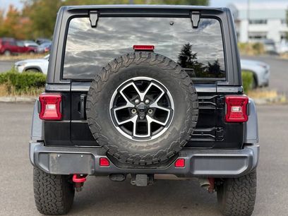 Used 2024 Jeep Wrangler Unlimited Rubicon w/ Convenience Group