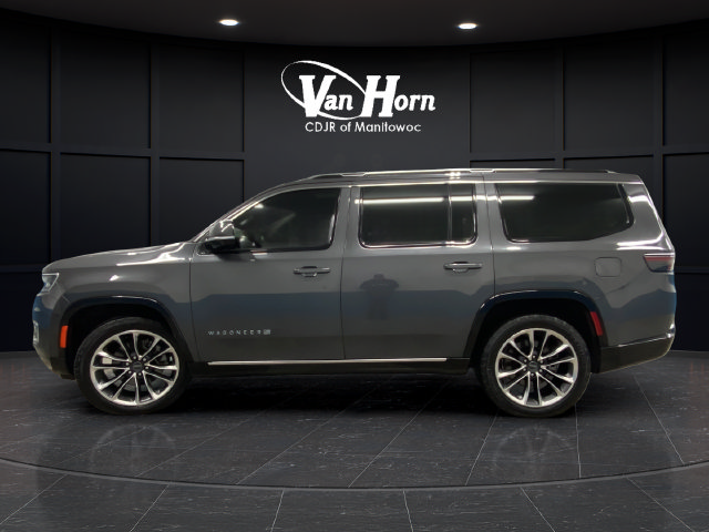 Used 2022 Jeep Wagoneer Series III w/ Premium Group I AWD/4WD image 4