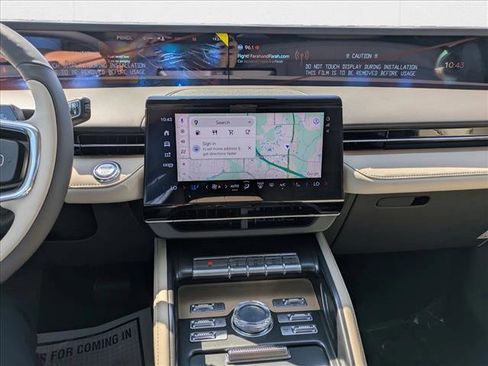 New 2025 Lincoln Nautilus Reserve image 13