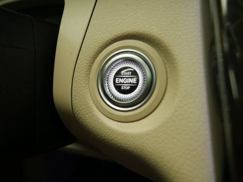 Used 2022 Mercedes-Benz GLC 300 4MATIC image 41