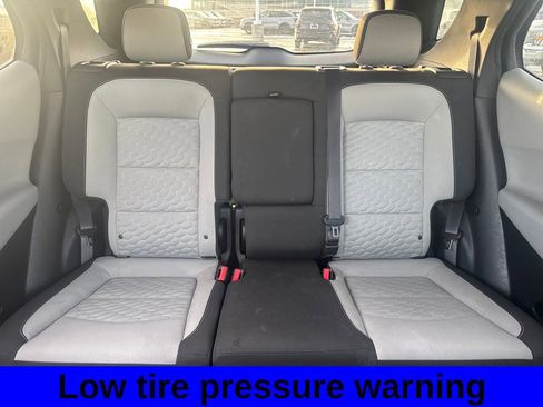 Used 2020 Chevrolet Equinox LT w/ Driver Convenience Package image 14