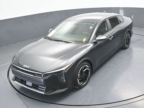 Used 2025 Kia K4 EX FWD image 44