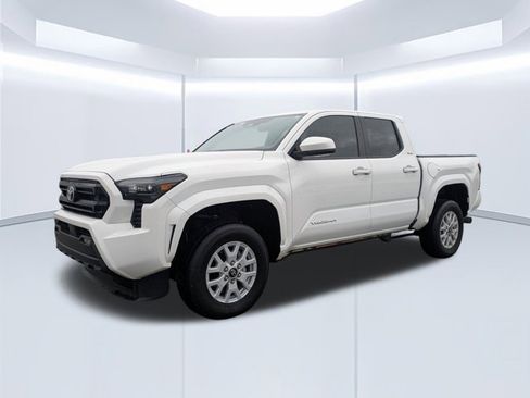 Used 2024 Toyota Tacoma SR5 image 7