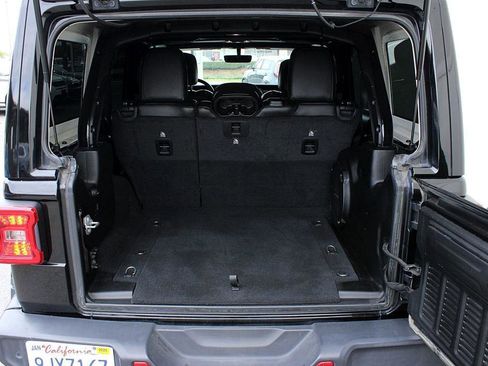 Used 2019 Jeep Wrangler Unlimited Sahara w/ Dual Top Group image 14