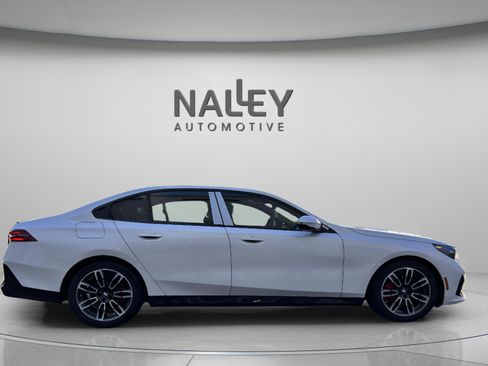 New 2026 BMW 540i xDrive w/ Executive Package image 5