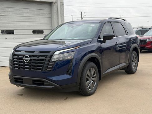 New 2026 Nissan Pathfinder SV image 2