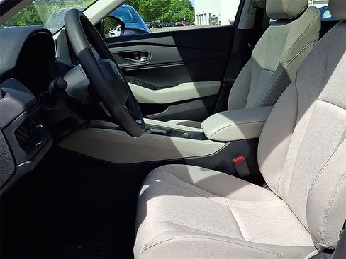 New 2025 Honda Accord SE image 11